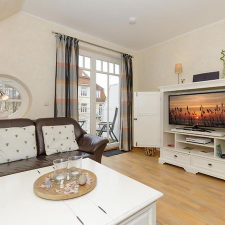 Fewo Strandgut Mit Balkon In Kuehlungsborn Ost エクステリア 写真